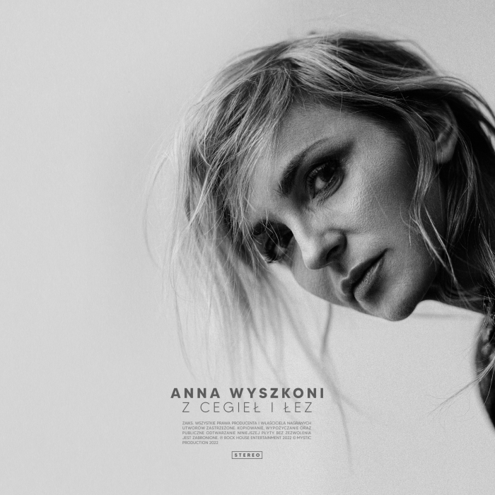 Anna Wyszkoni - Album CD “Z cegieł i łez” z autografem